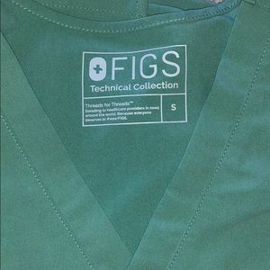 FIGS Jade Catarina One Pocket Scrub Top
